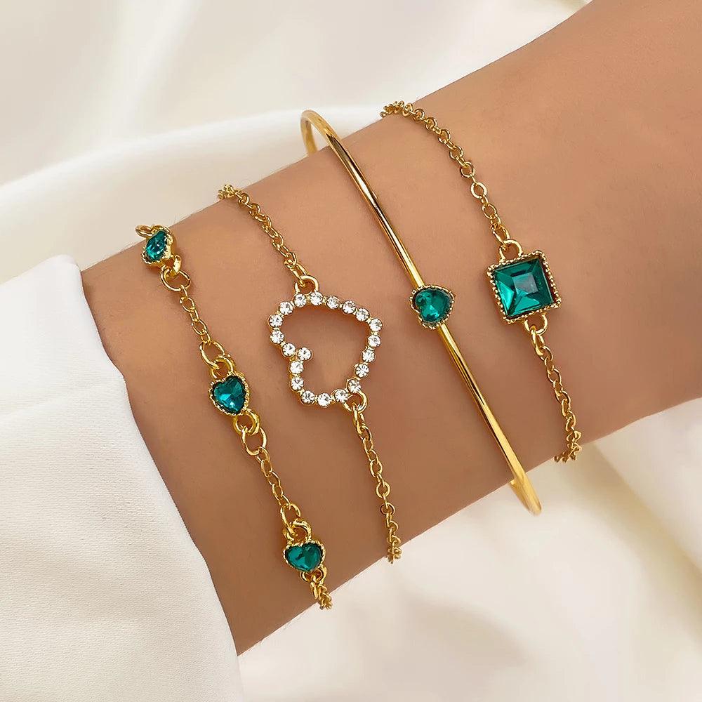 Set de Pulseras con Detalles de Corazones y Cristales